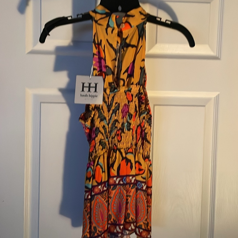 Colorful Sleeveless Halter Too - Picture 2 of 3
